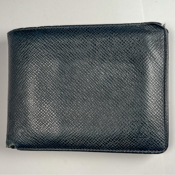 Louis Vuitton Taiga Leather Bifold Wallet - Picture 2 of 14